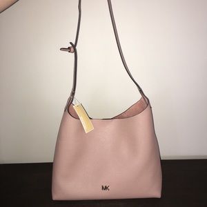 Michael Kors Junie Medium Hobo purse